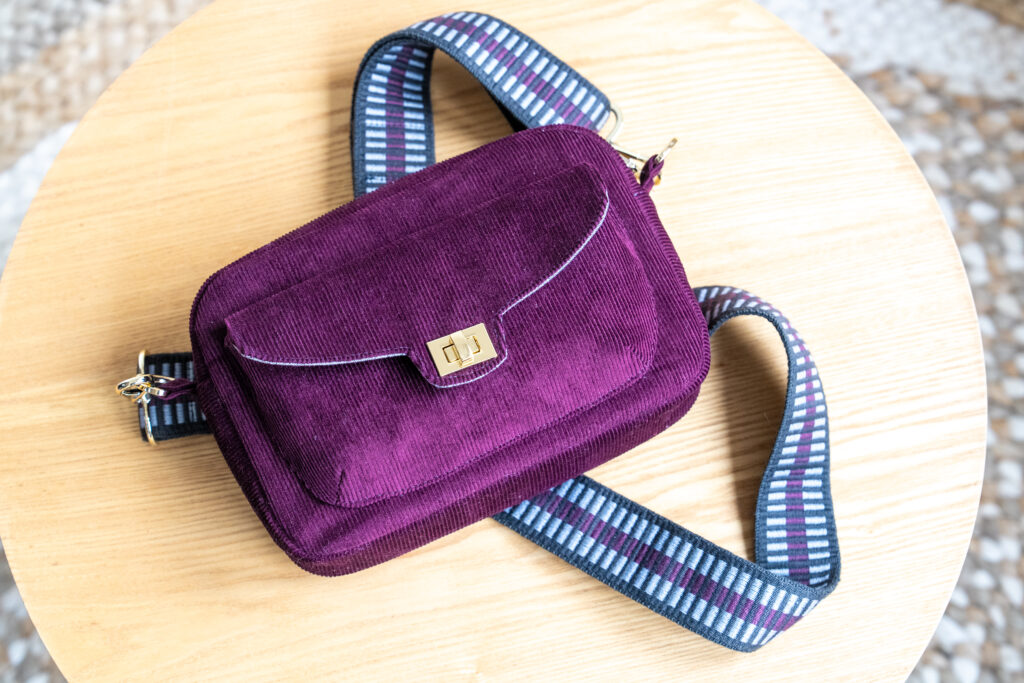 Tasche nähen Schnittmuster "Minette" lila Breitcord elegant
